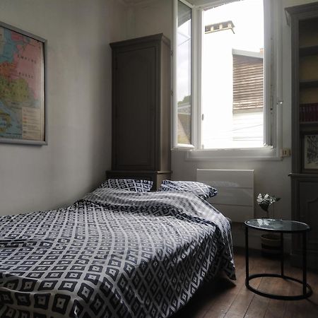 Le Nid Normand Avec Terrasse - Stationnement Facile Et Gratuit - 5 Min Seine Leilighet Deville-les-Rouen Eksteriør bilde