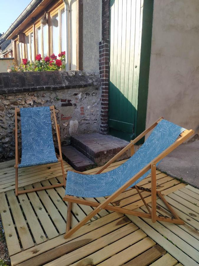 Le Nid Normand Avec Terrasse - Stationnement Facile Et Gratuit - 5 Min Seine Leilighet Deville-les-Rouen Eksteriør bilde