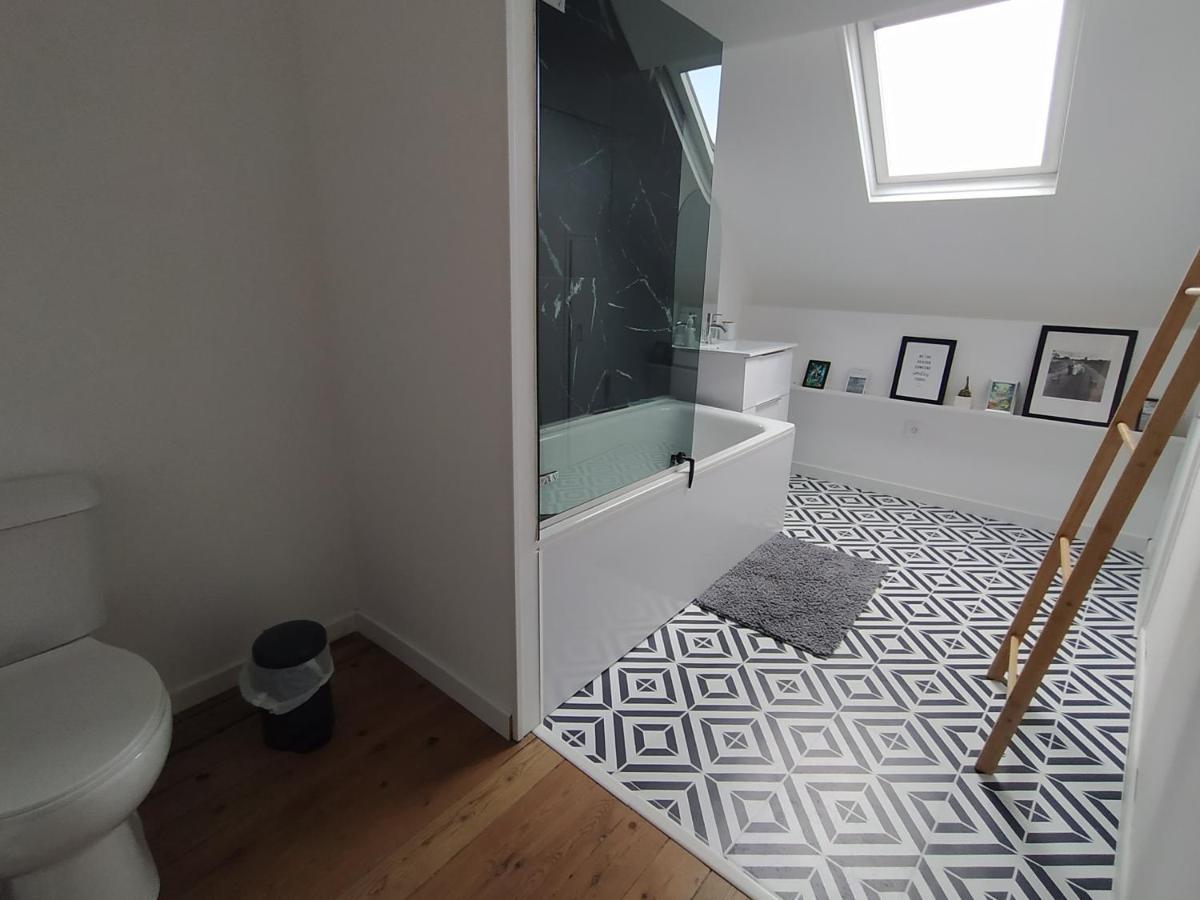 Le Nid Normand Avec Terrasse - Stationnement Facile Et Gratuit - 5 Min Seine Leilighet Deville-les-Rouen Eksteriør bilde